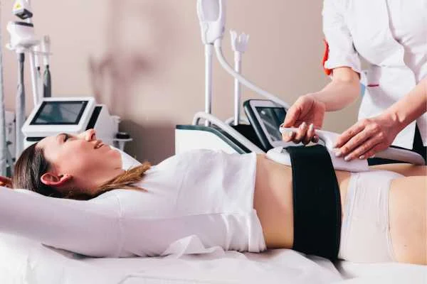 woman having body sculpting to help improve her body image and her mental health Kentish Town